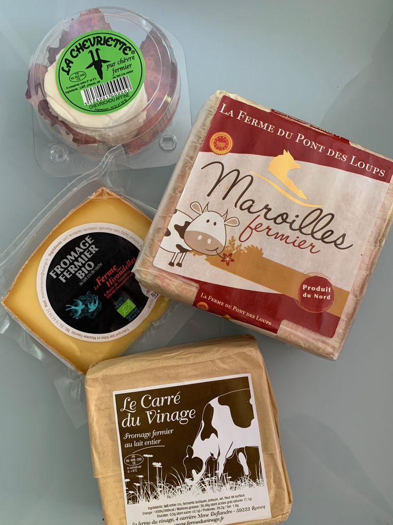 Photo : fromages fermiers dont le Maroilles fermier AOP