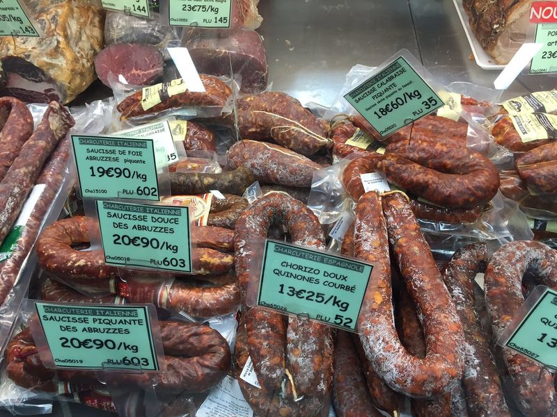 Charcuteries typiques italiennes chez Carlier Vogliazzo à Roubaix et Lille