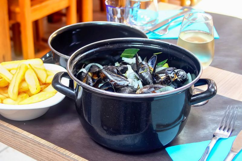 Photo Office de tourisme des Deux Caps : moules au restaurant L'Odyssée à Audresselles