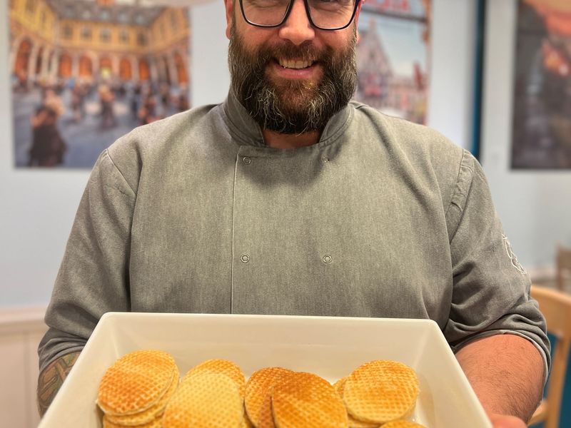 Photo Claire Decraene : Julien Morris et ses gaufres fourrées