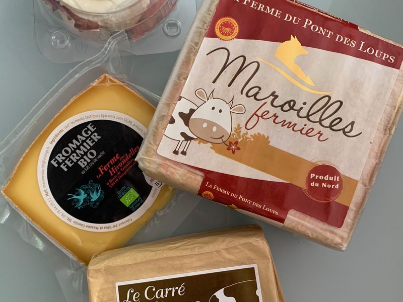 Photo : fromages fermiers dont le Maroilles fermier AOP