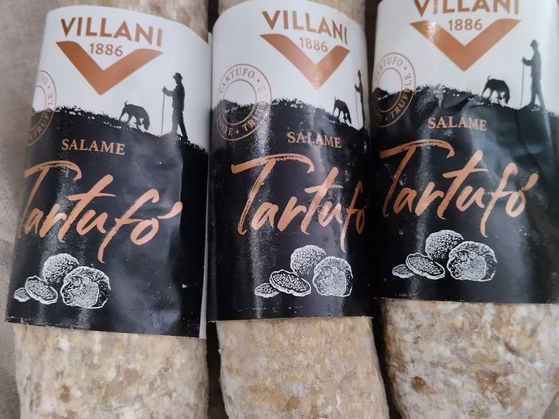 Saucisson à retrouver chez Poupette épicerie fine à Tourcoing