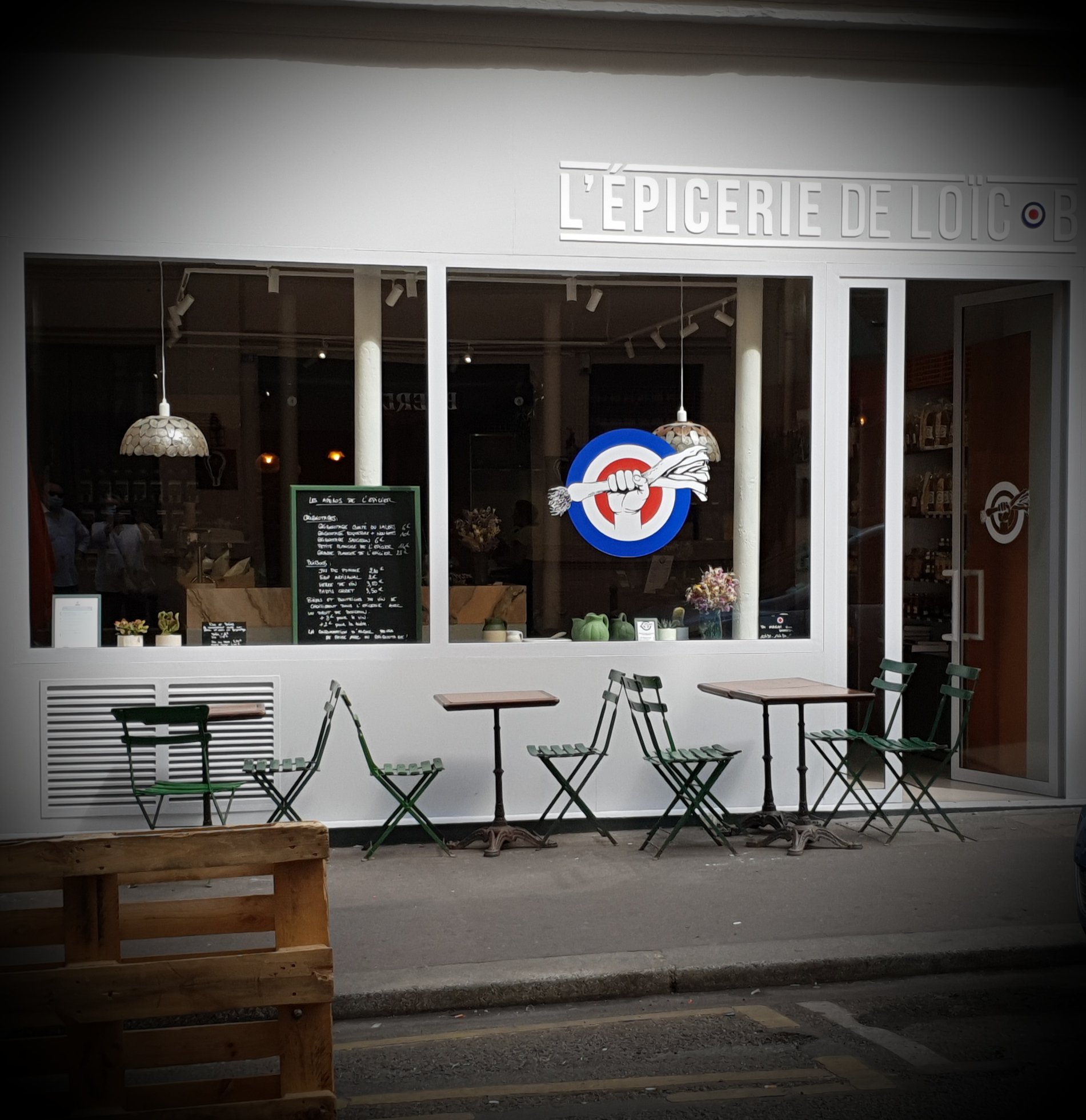 L'épicerie de Loïc. B à Paris, épicerie du quotidien gourmande et militante