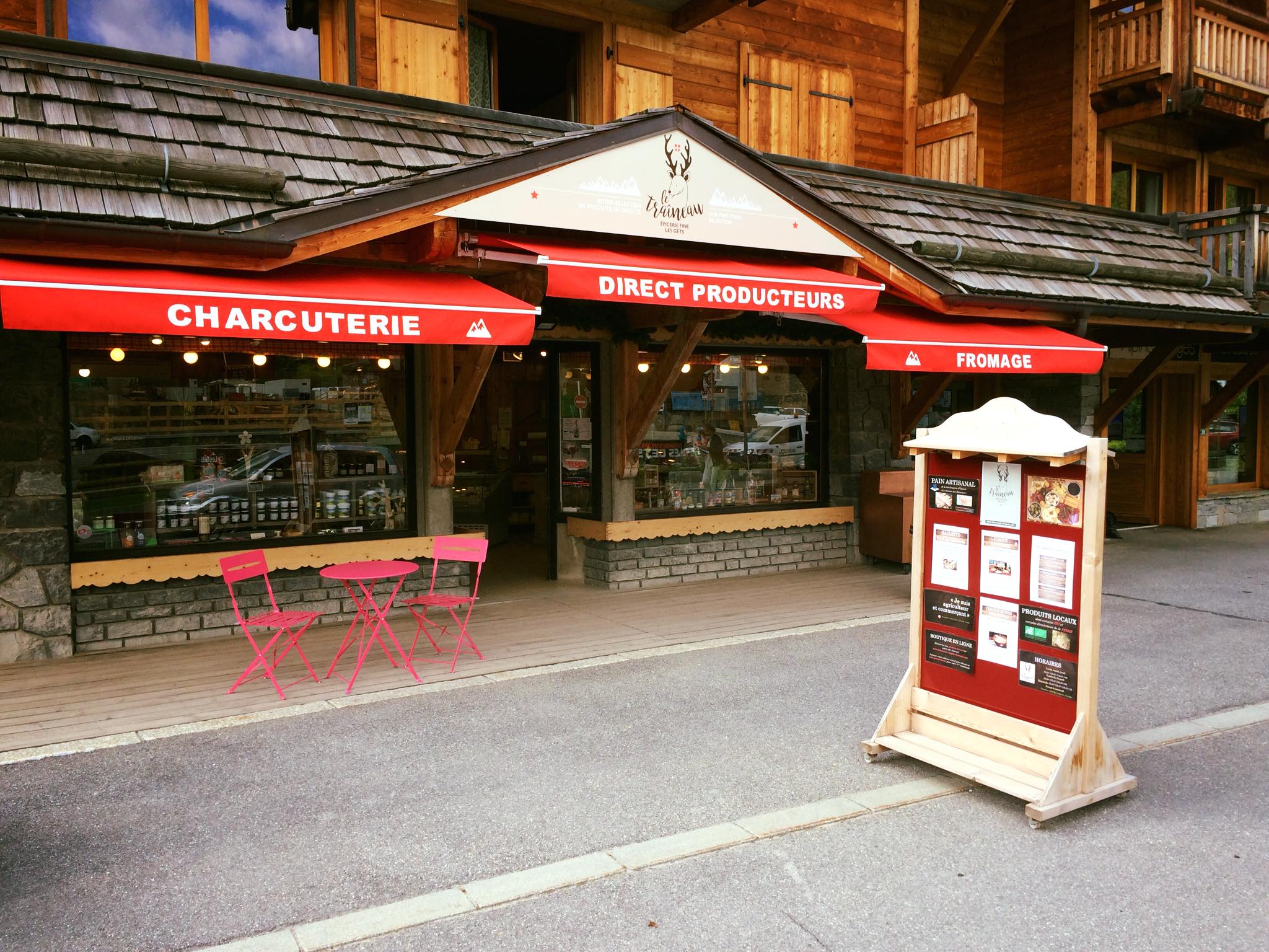 Le Traineau, épicerie charcuterie fromage à Les Gets