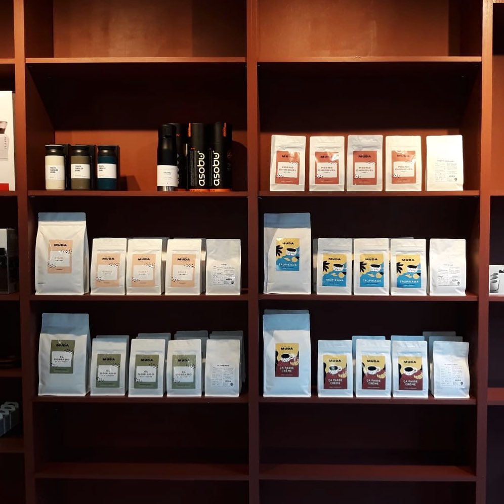 Cafés Muda à Lille, paquets de cafés de spécialité