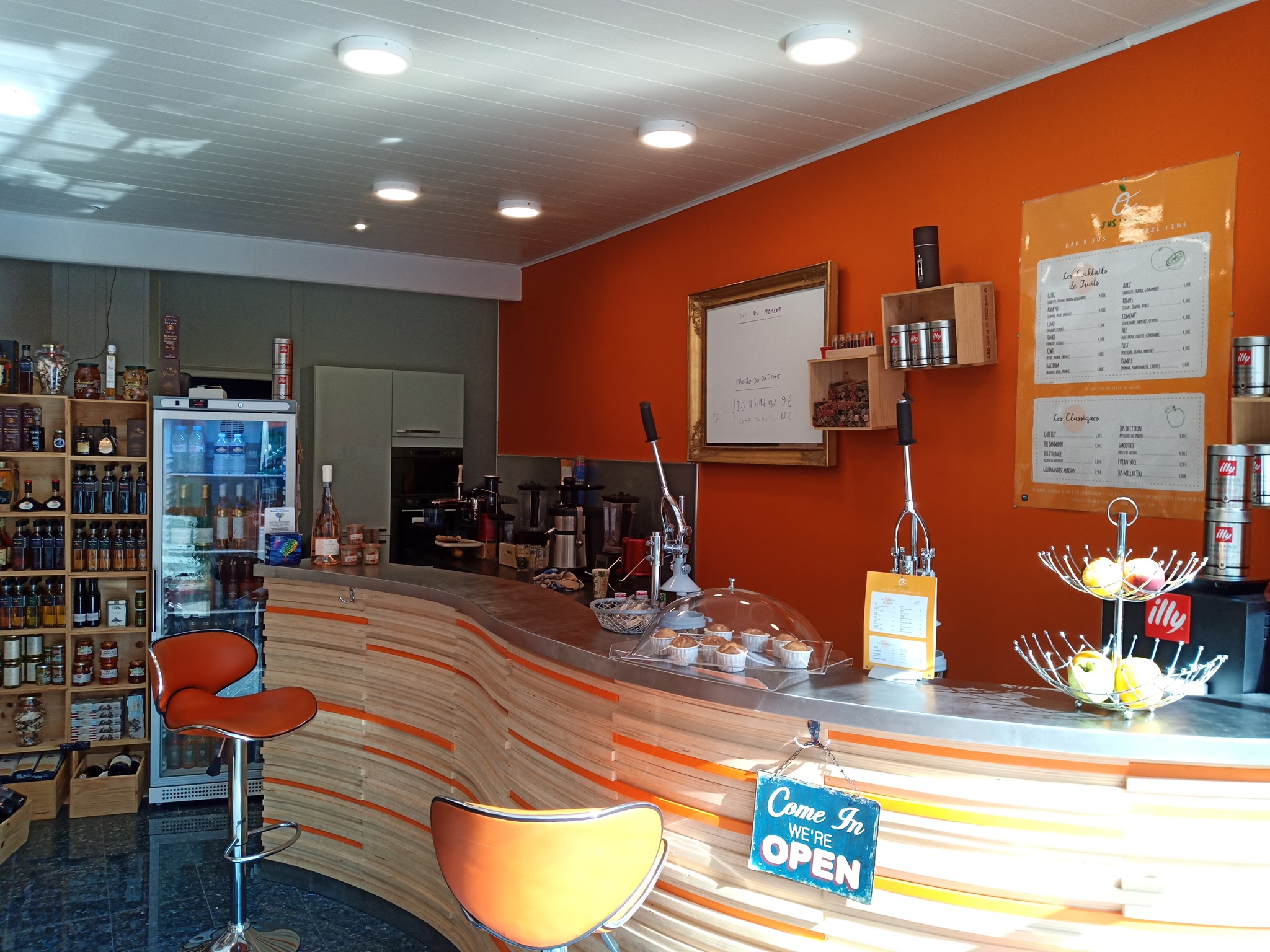 Jus léger, Bar à jus et épicerie fine à Evian-les-Bains