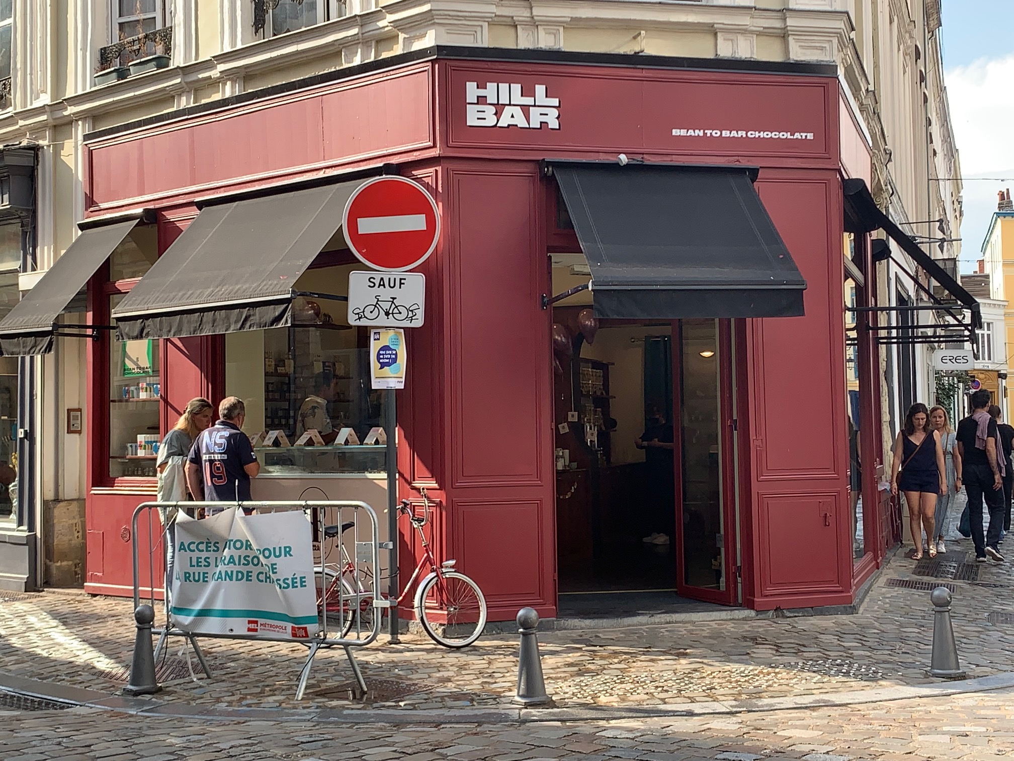 Hill Bar