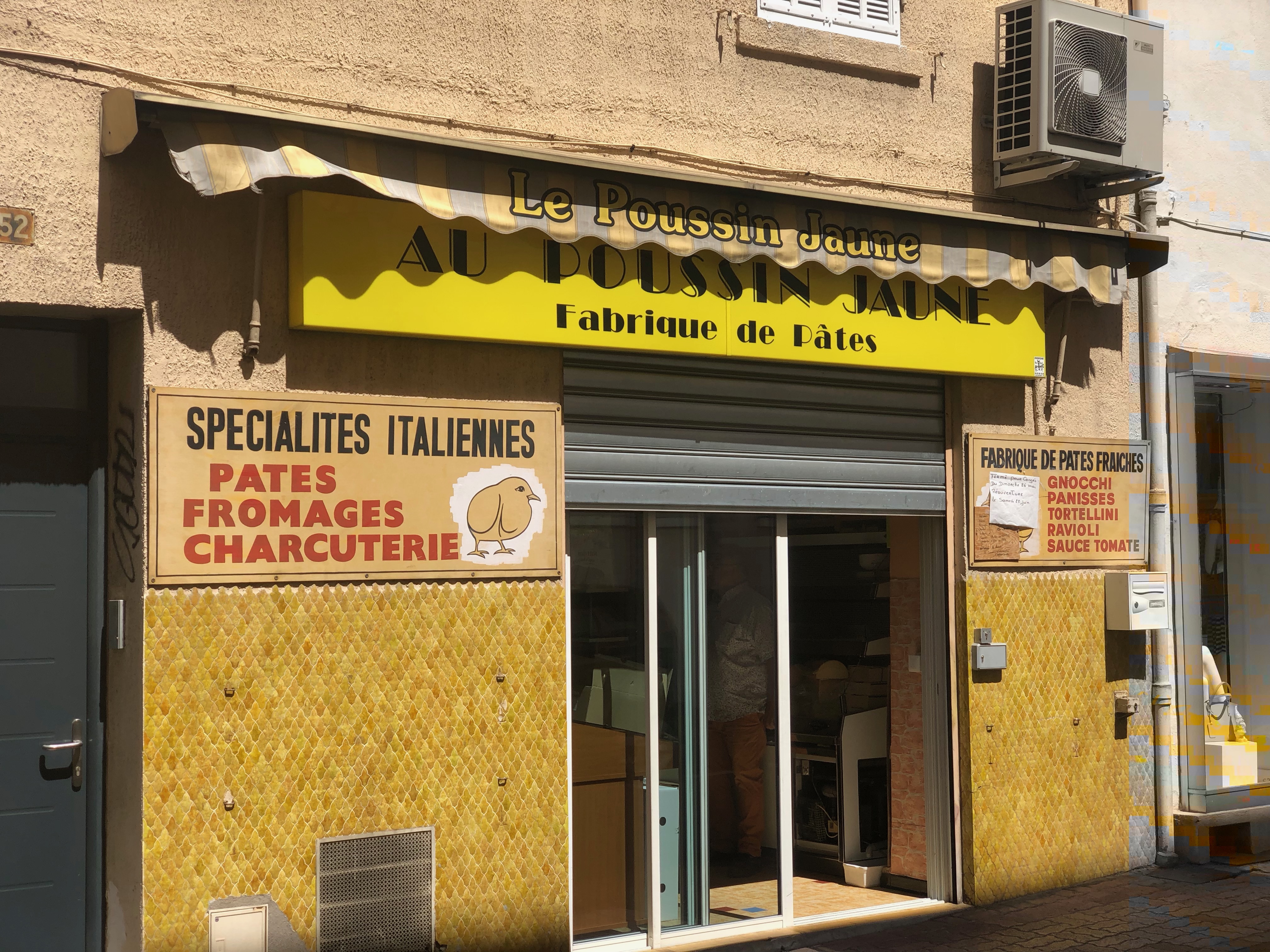 Au poussin jaune