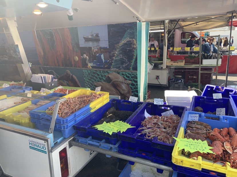 Poissonnerie de Marie Noëlle au marché de Quimiac